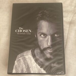 The Chosen Season One DVD - Black & White Cover